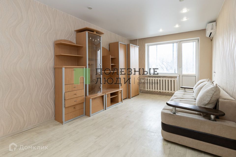 Продаётся 1-комнатная квартира, 35.2 м²