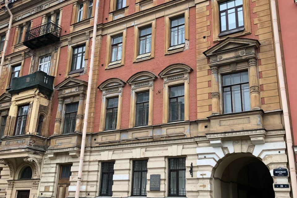 Продаётся комната в 8-комн. квартире, 24.2 м²