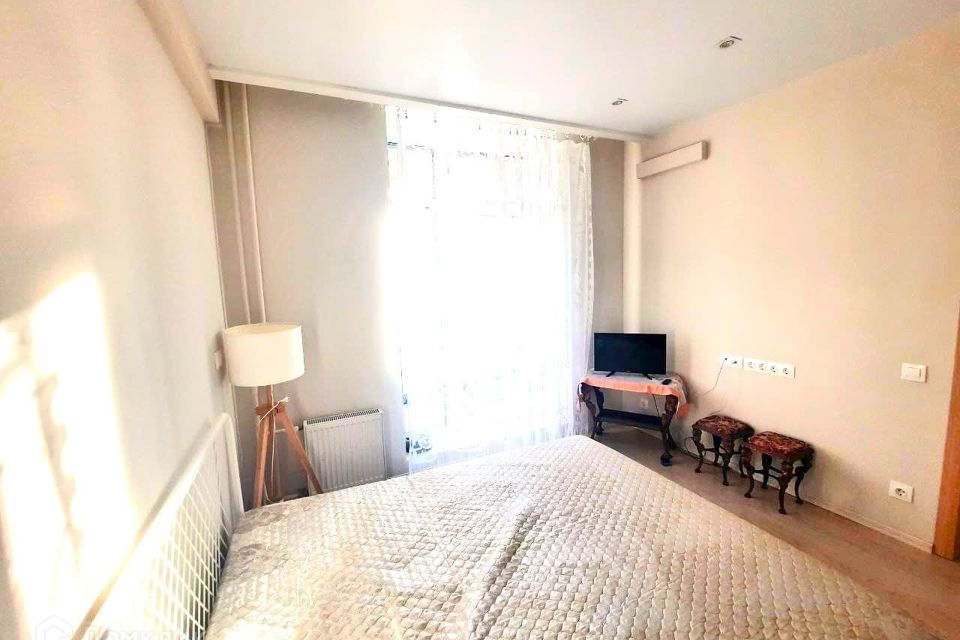 Продаётся 1-комнатная квартира, 43.9 м²