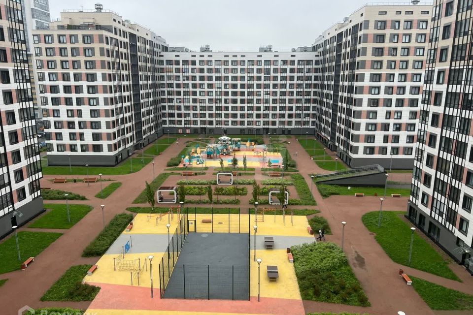Продаётся 2-комнатная квартира, 72.3 м²