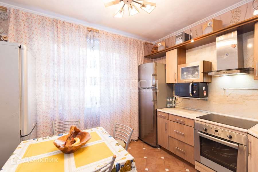 Продаётся 4-комнатная квартира, 91.4 м²