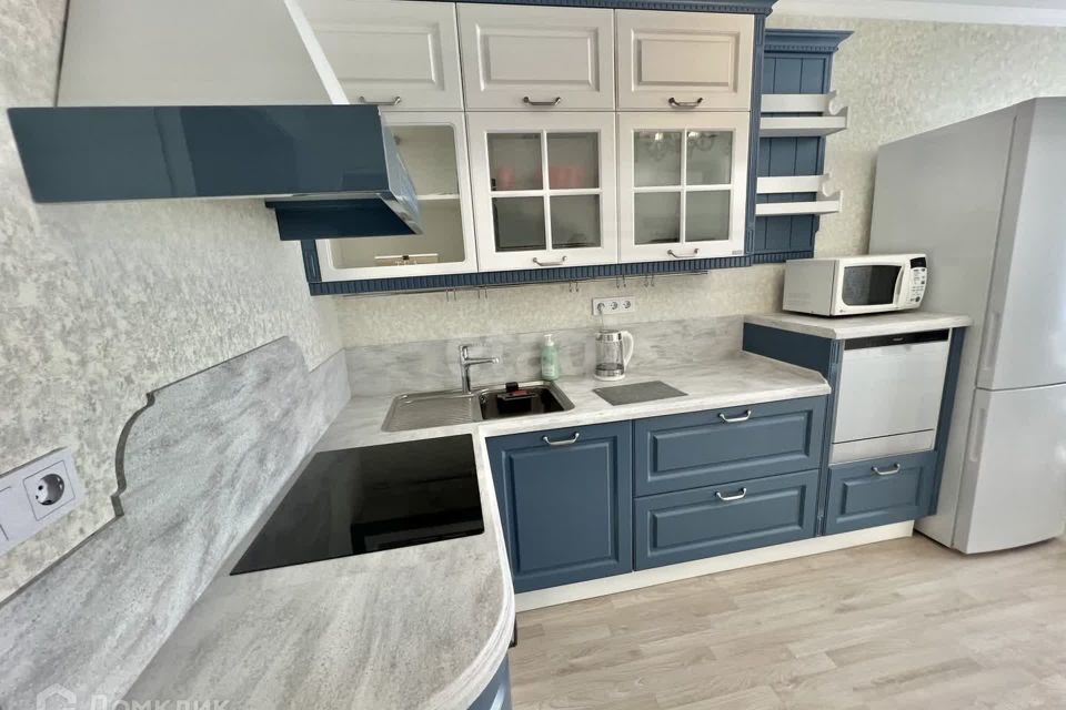 Продаётся 1-комнатная квартира, 43 м²