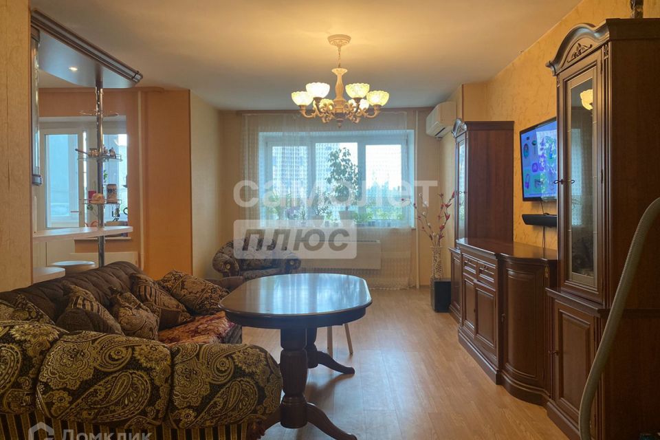 Продаётся 2-комнатная квартира, 102.2 м²