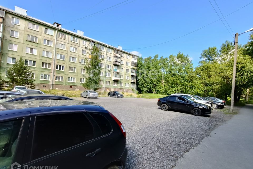 Продаётся 3-комнатная квартира, 55.8 м²