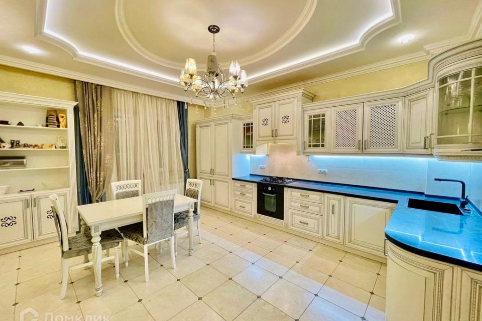 Сдаётся 3-комнатная квартира, 120 м²