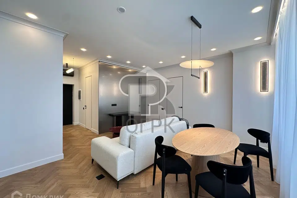 Продаётся 2-комнатная квартира, 66 м²