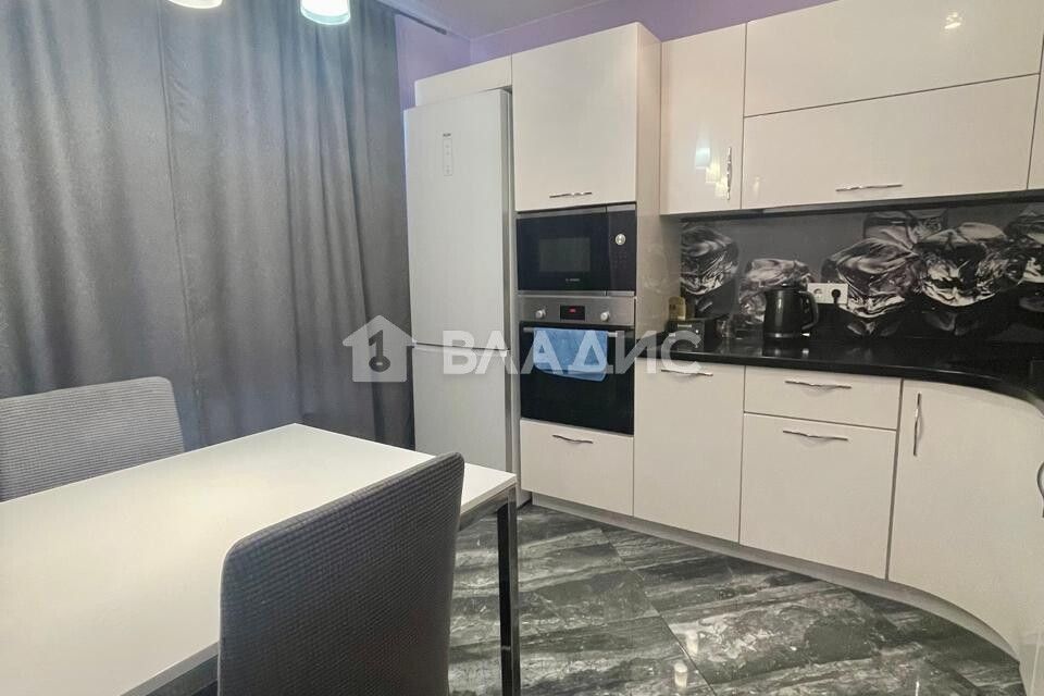 Продаётся 3-комнатная квартира, 66.4 м²