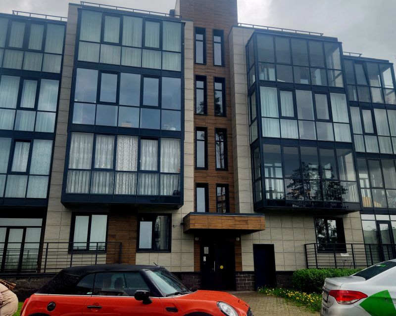 Продаётся 1-комнатная квартира, 42 м²