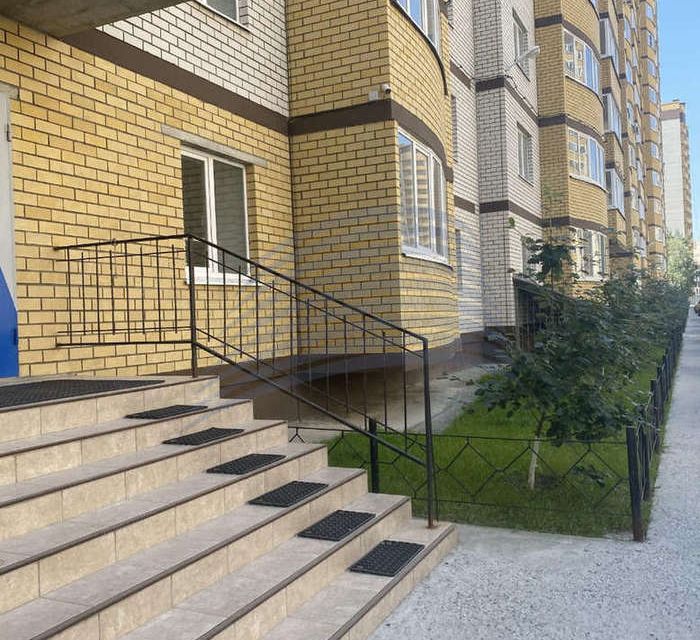 Продаётся 2-комнатная квартира, 77.8 м²