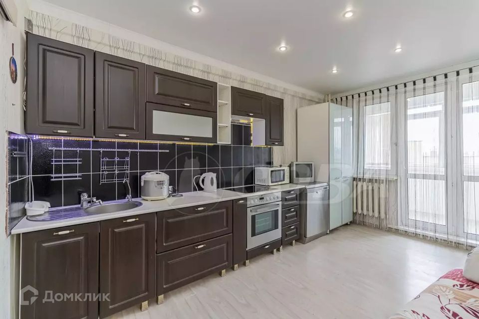 Сдаётся 1-комнатная квартира, 59 м²