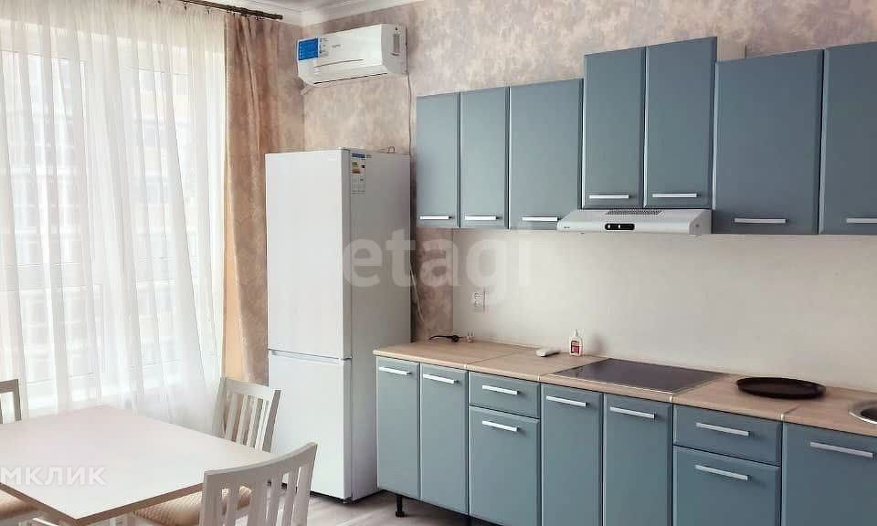 Продаётся 1-комнатная квартира, 56.8 м²