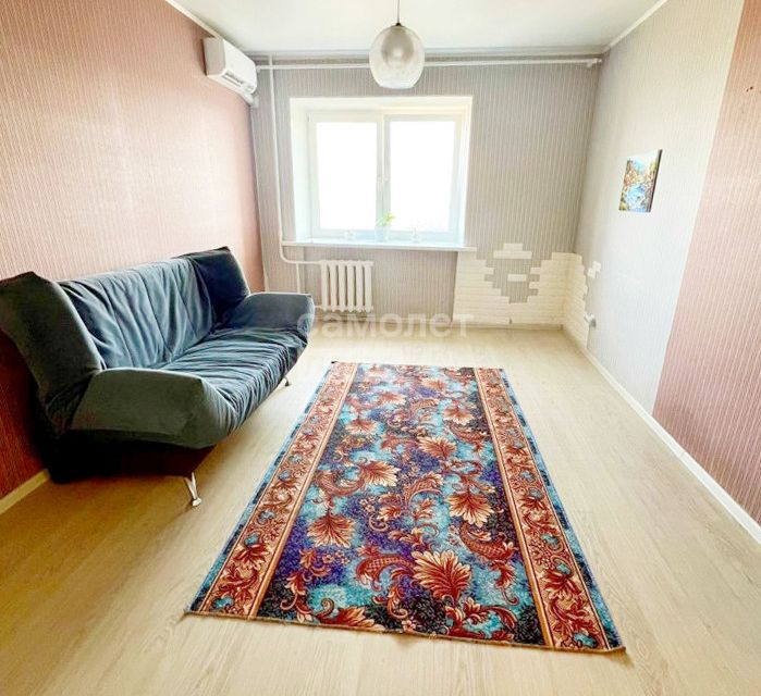 Продаётся 1-комнатная квартира, 39.7 м²