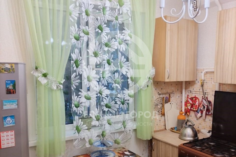 Продаётся 2-комнатная квартира, 43.8 м²