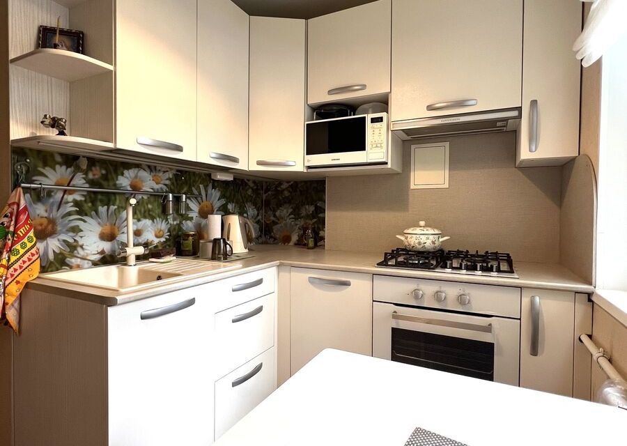 Сдаётся 3-комнатная квартира, 59.9 м²