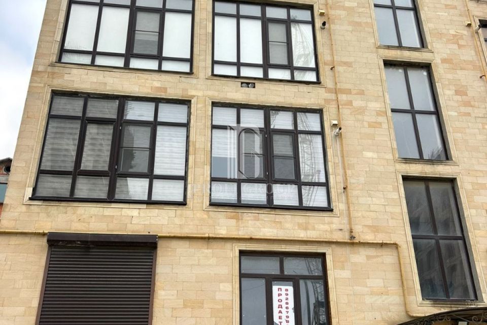 Продаётся 3-комнатная квартира, 98 м²