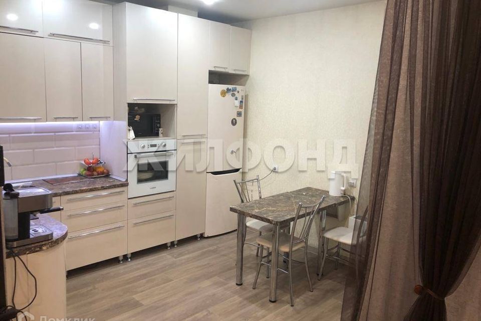 Продаётся 3-комнатная квартира, 85.8 м²