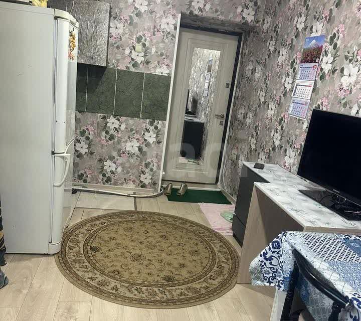 Продаётся комната в 1-комн. квартире, 14 м²