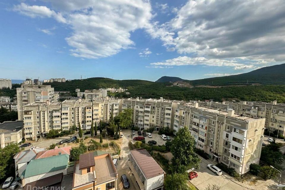 Продаётся 1-комнатная квартира, 55.8 м²