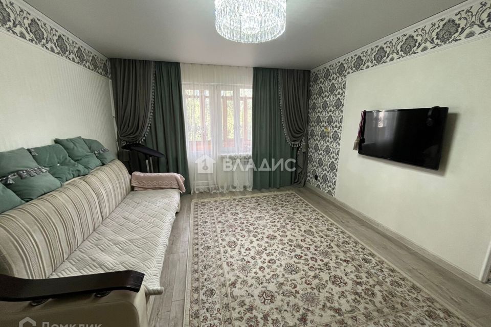 Продаётся 3-комнатная квартира, 67.4 м²