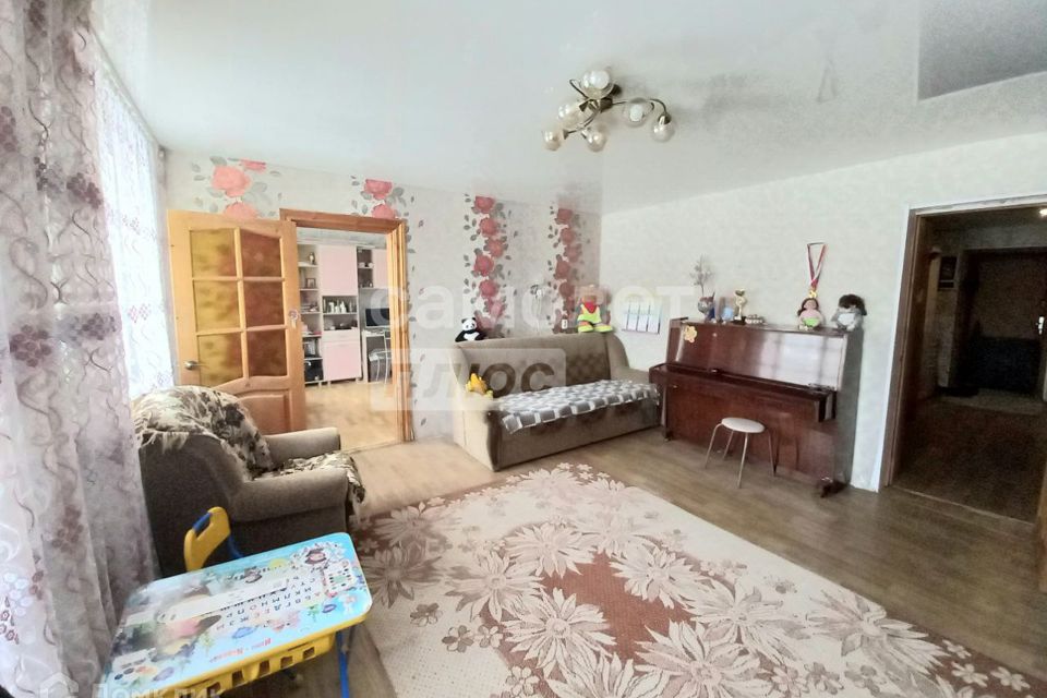 Продаётся 3-комнатная квартира, 69.6 м²