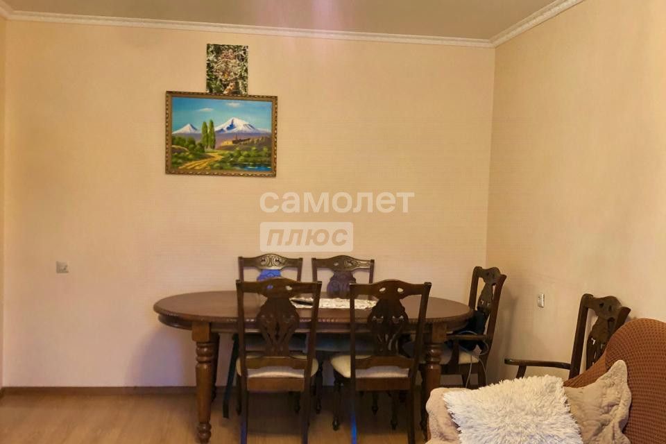 Продаётся 2-комнатная квартира, 67 м²