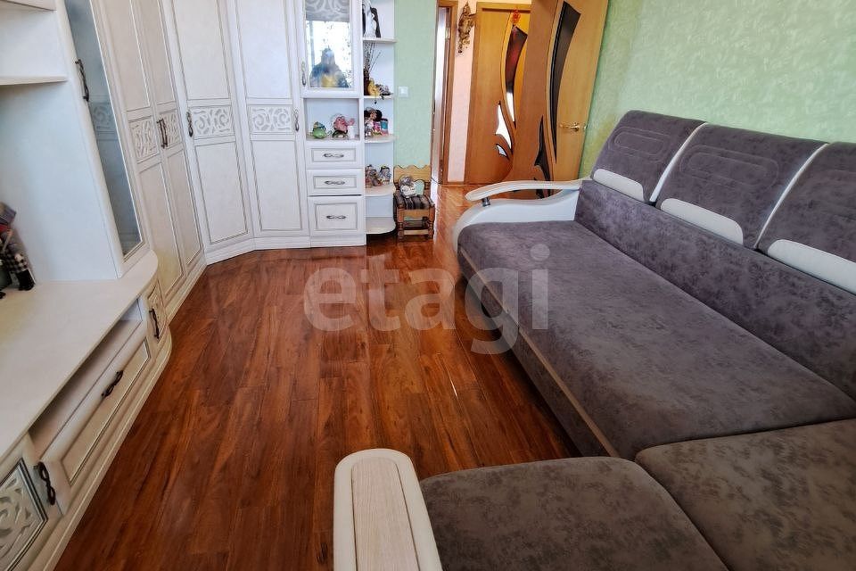 Продаётся 3-комнатная квартира, 60.2 м²