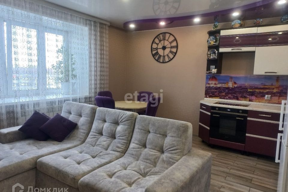 Продаётся 2-комнатная квартира, 66.3 м²