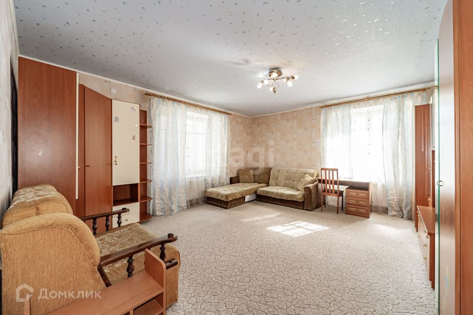 Продаётся 1-комнатная квартира, 54.6 м²