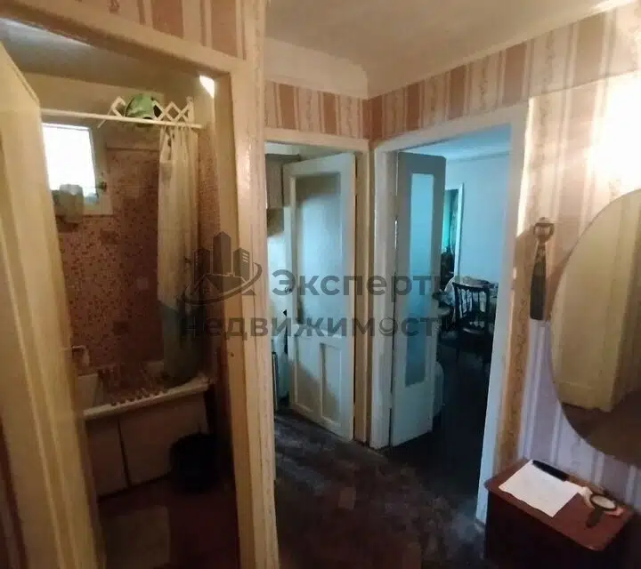 Продаётся 3-комнатная квартира, 55.8 м²