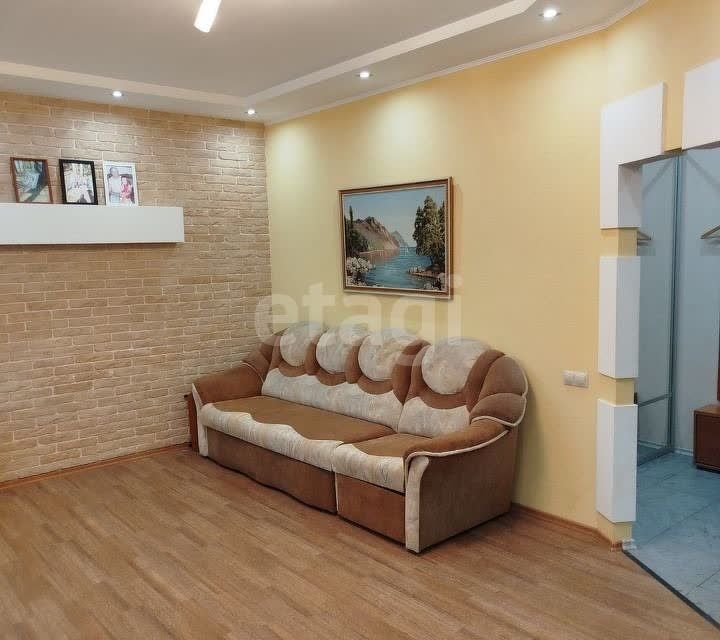 Продаётся 1-комнатная квартира, 45.3 м²
