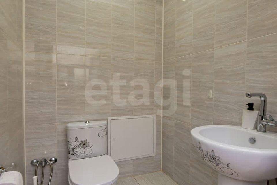 Продаётся 3-комнатная квартира, 157.5 м²