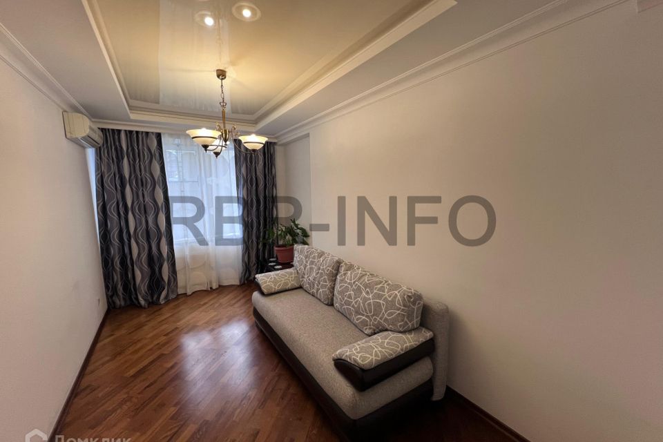Продаётся 2-комнатная квартира, 74.7 м²