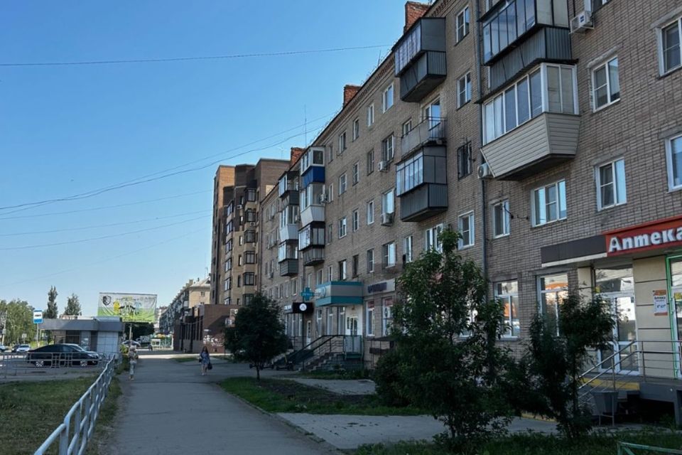 Продаётся 3-комнатная квартира, 58.9 м²