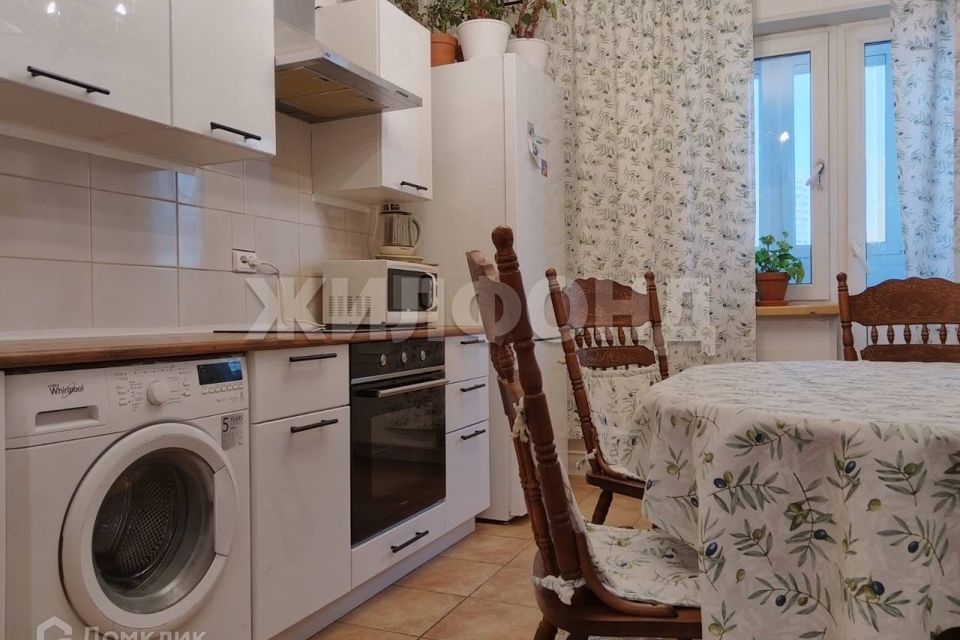Продаётся 2-комнатная квартира, 57.5 м²