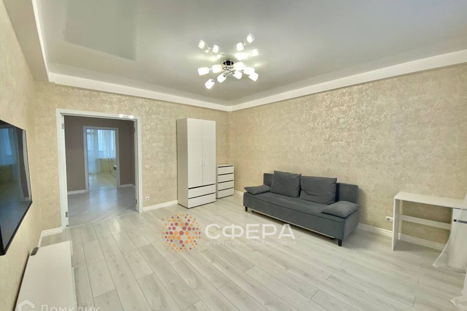 Продаётся 2-комнатная квартира, 72.1 м²