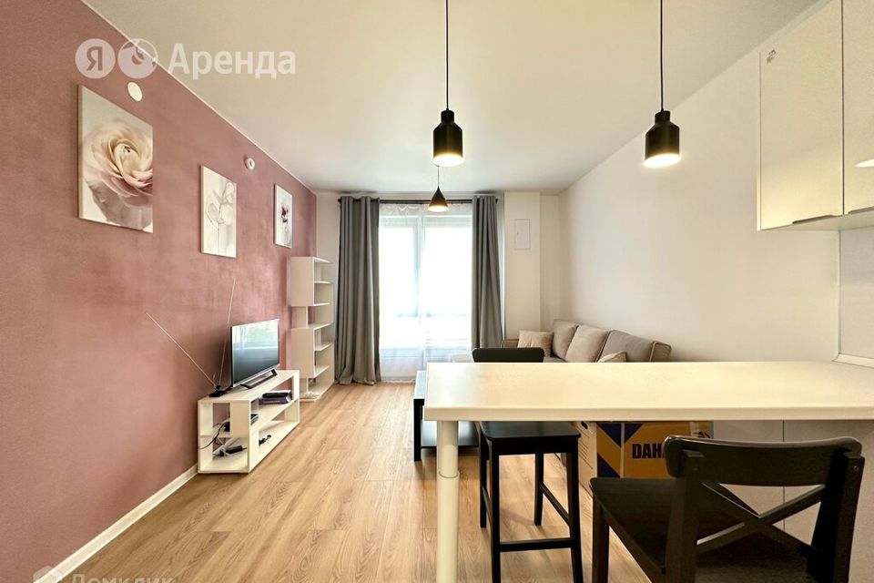 Сдаётся 1-комнатная квартира, 42 м²