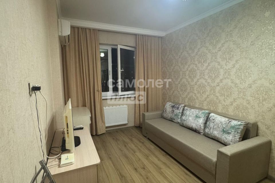 Сдаётся 1-комнатная квартира, 38 м²