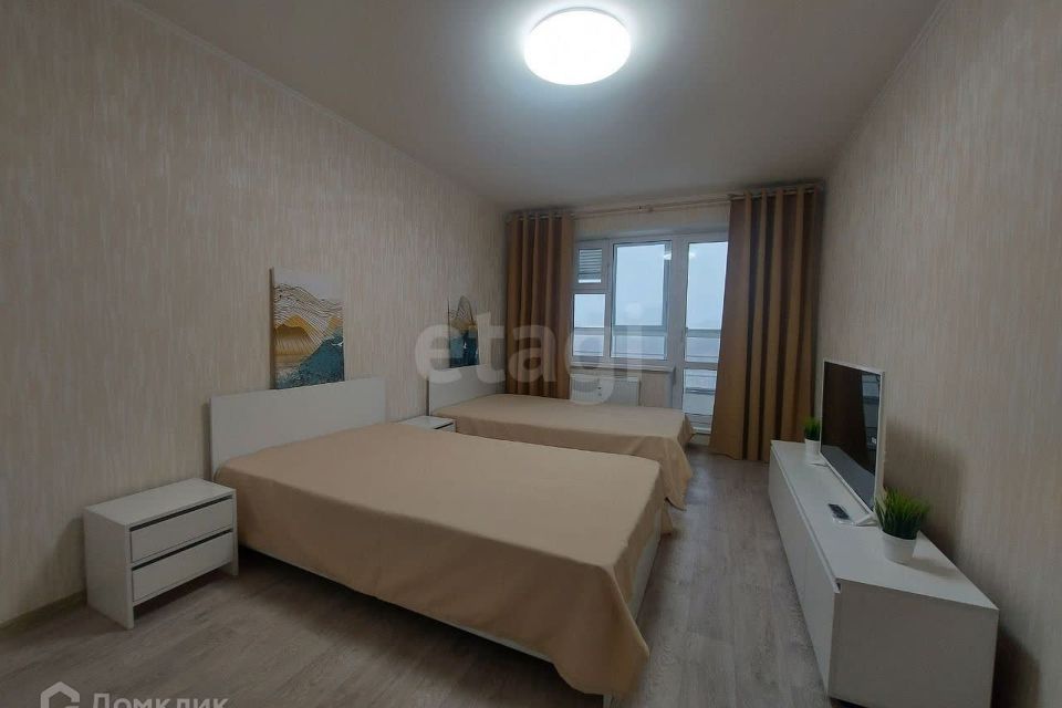 Сдаётся 2-комнатная квартира, 56.6 м²