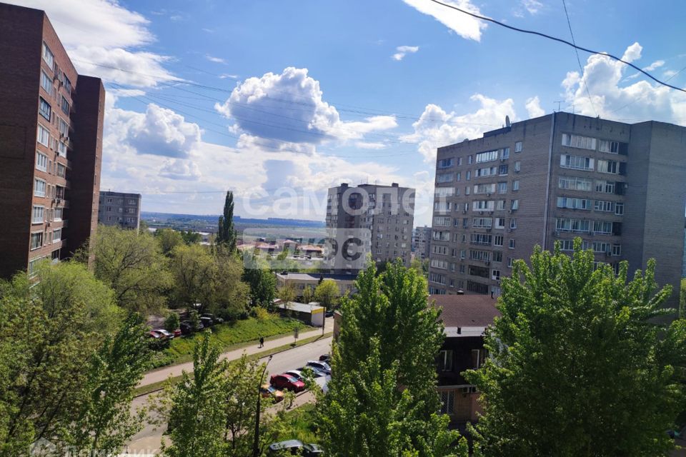 Продаётся 3-комнатная квартира, 57 м²