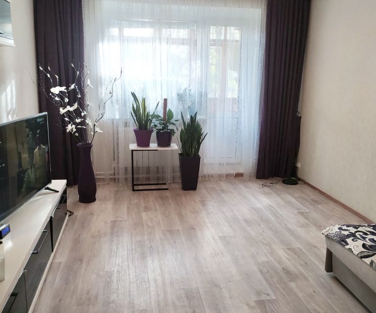 Продаётся 3-комнатная квартира, 58 м²