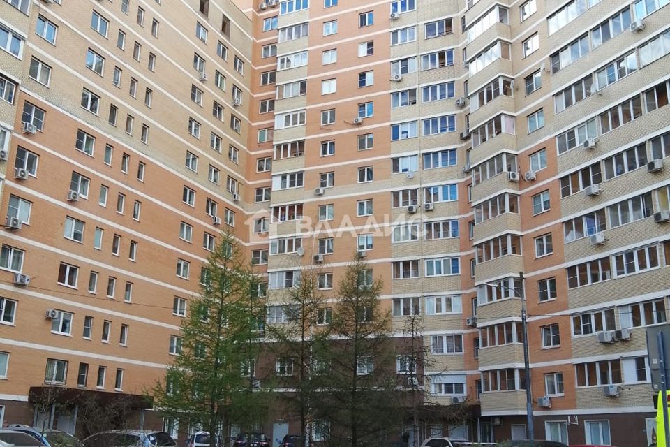 Продаётся 2-комнатная квартира, 60.9 м²