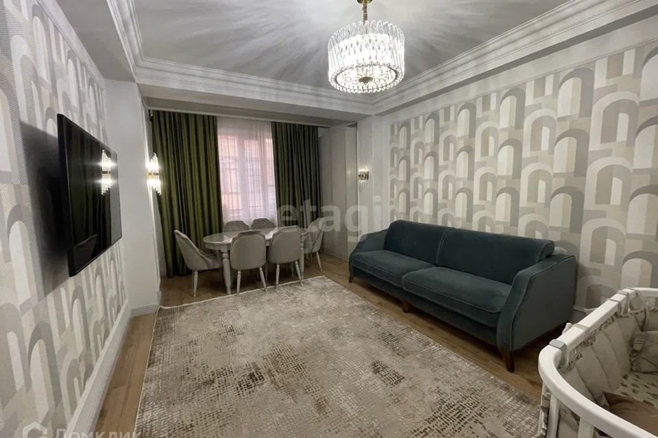 Продаётся 2-комнатная квартира, 60 м²