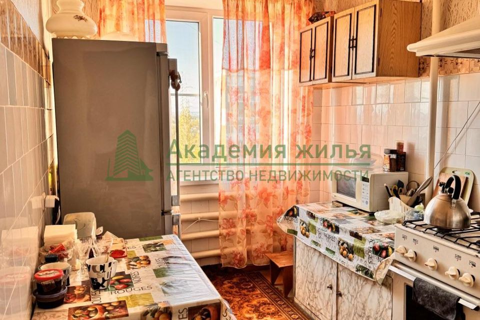 Продаётся 3-комнатная квартира, 59.7 м²