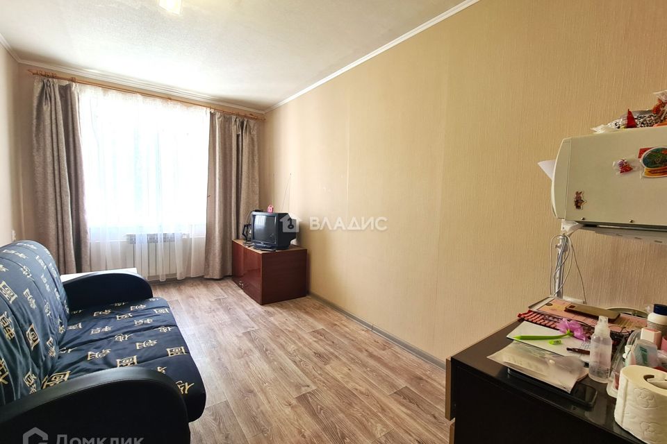 Продаётся комната в 1-комн. квартире, 49 м²