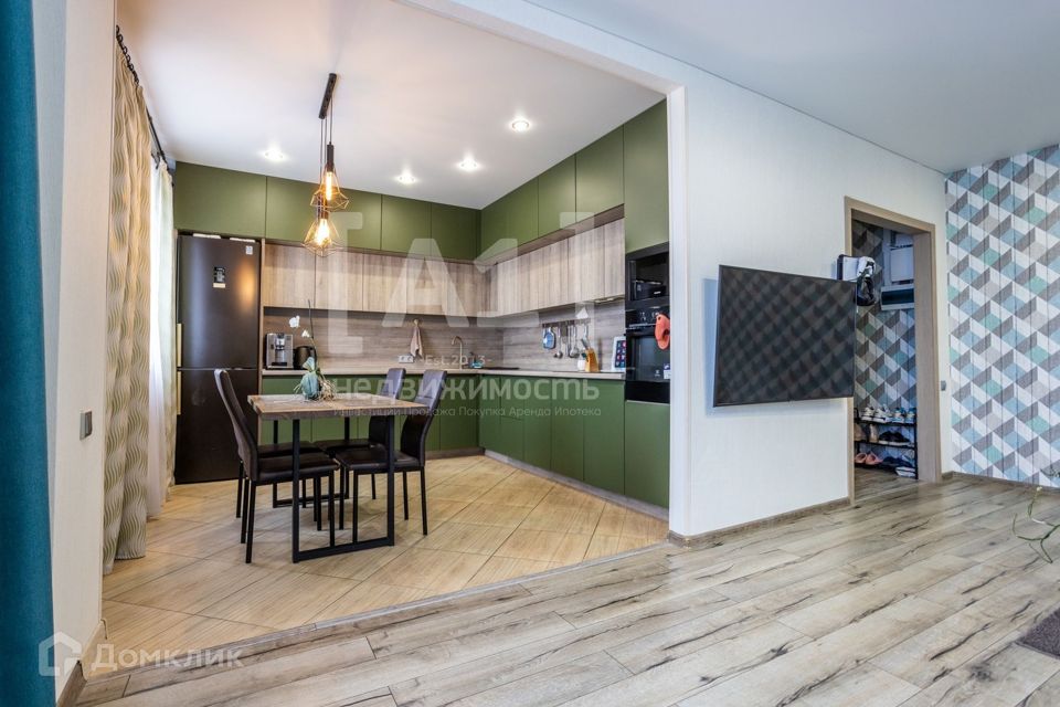 Продаётся 2-комнатная квартира, 76.5 м²