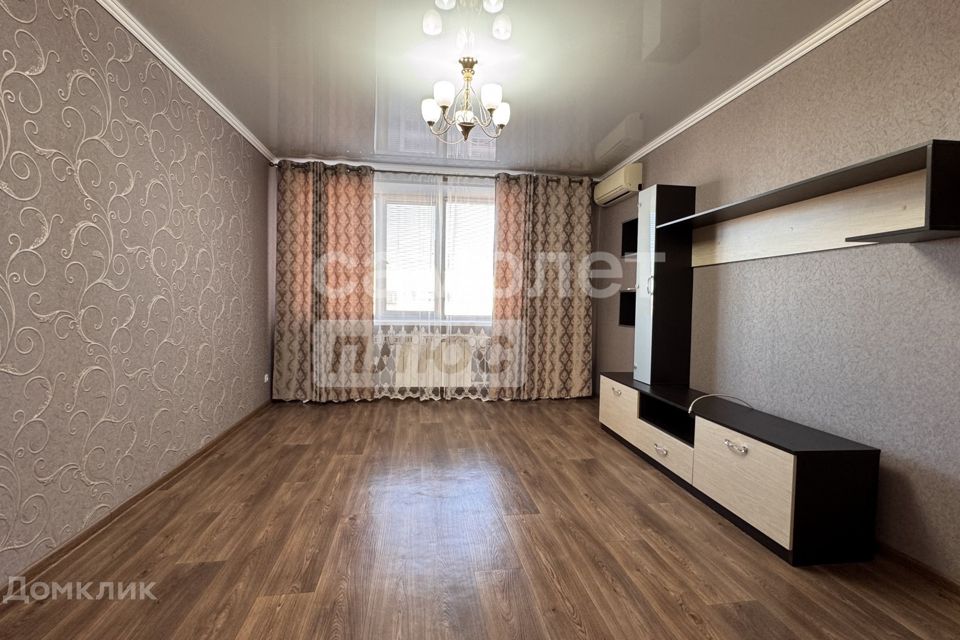 Продаётся 4-комнатная квартира, 77 м²