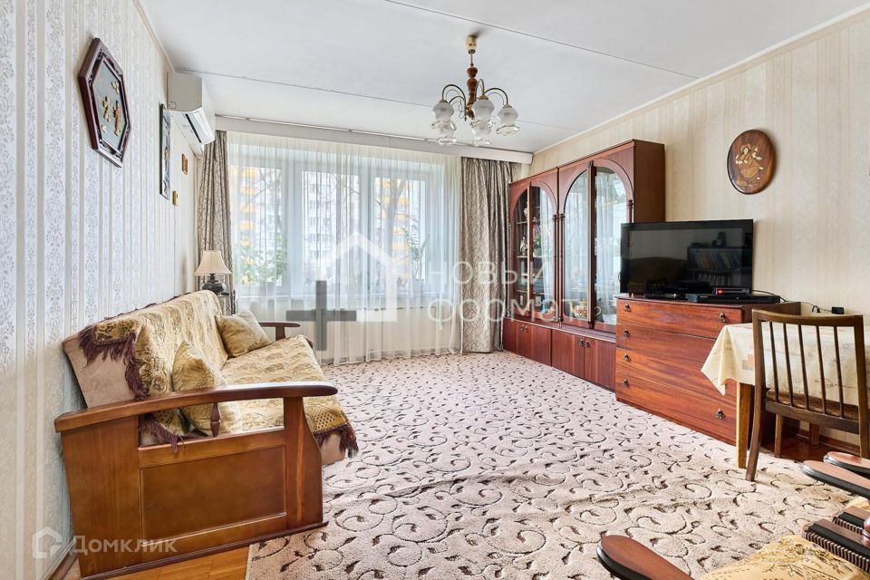 Продаётся 3-комнатная квартира, 65.8 м²