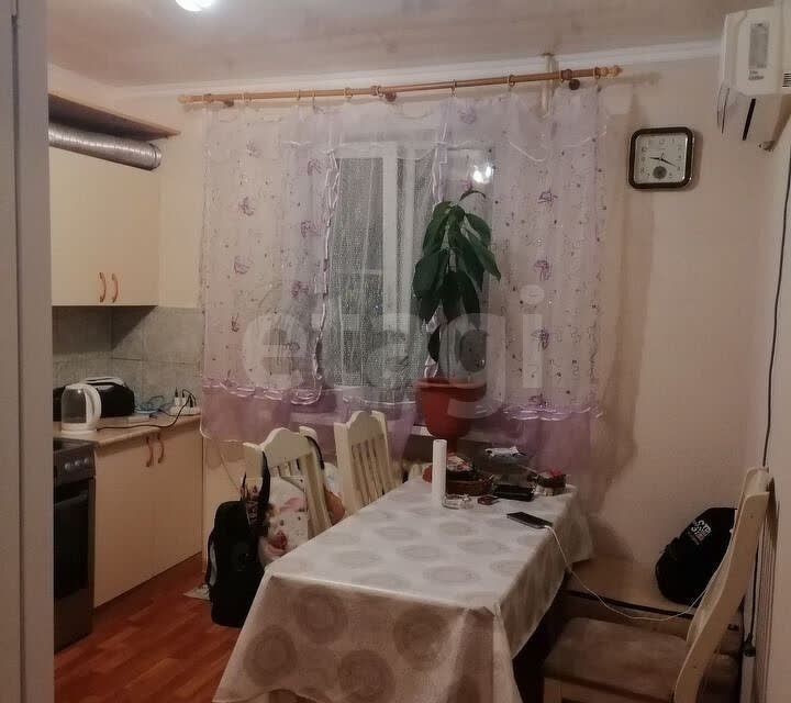 Продаётся 3-комнатная квартира, 56.6 м²