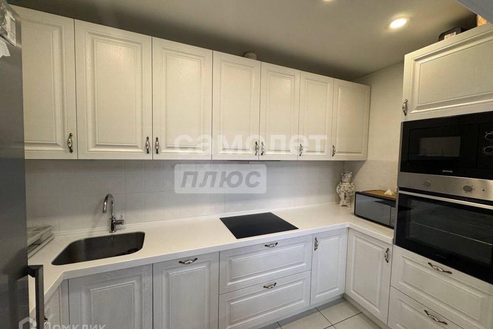 Продаётся 3-комнатная квартира, 87 м²