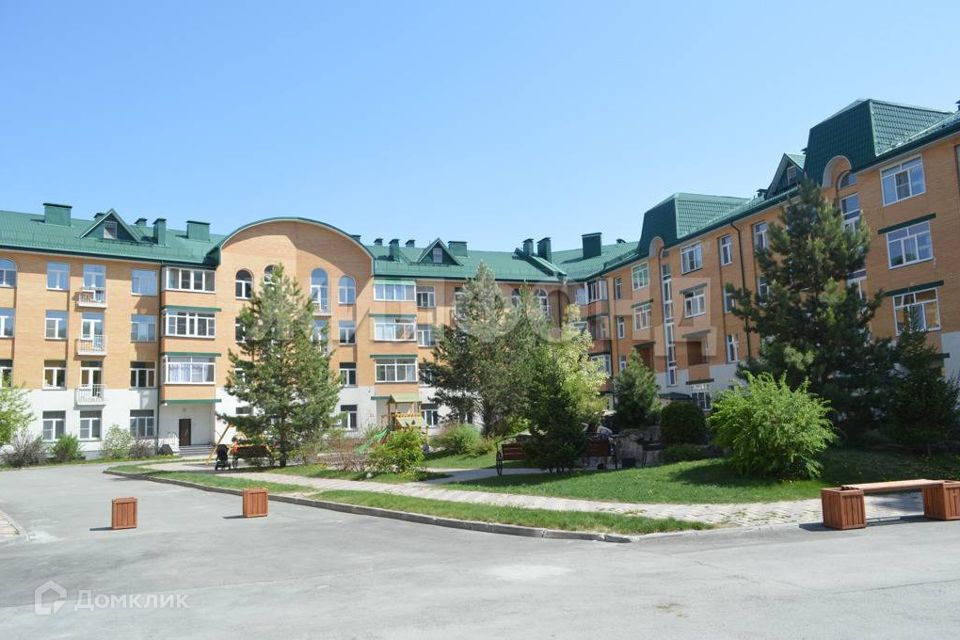 Продаётся 3-комнатная квартира, 113 м²